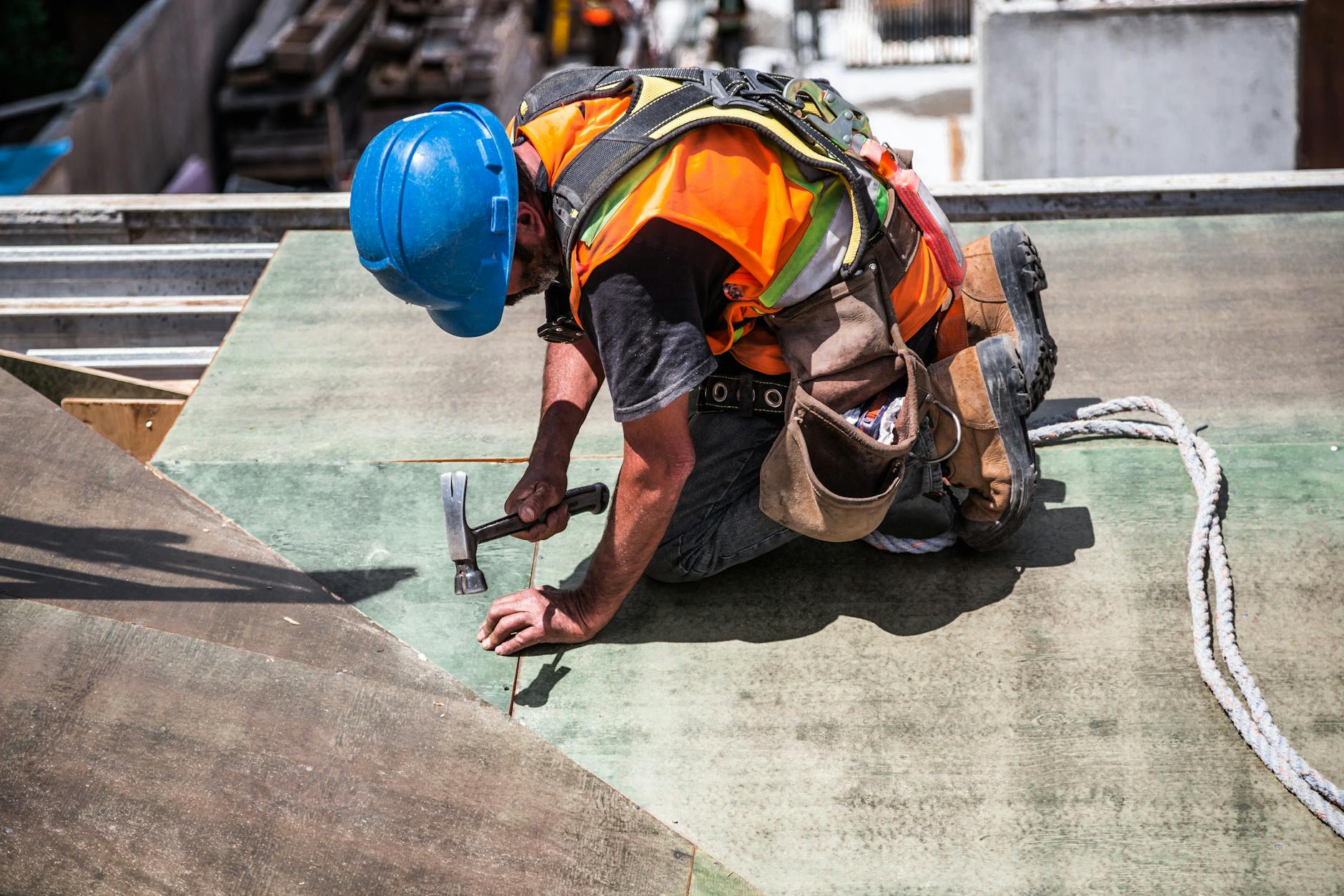 Commercial roofing building and services